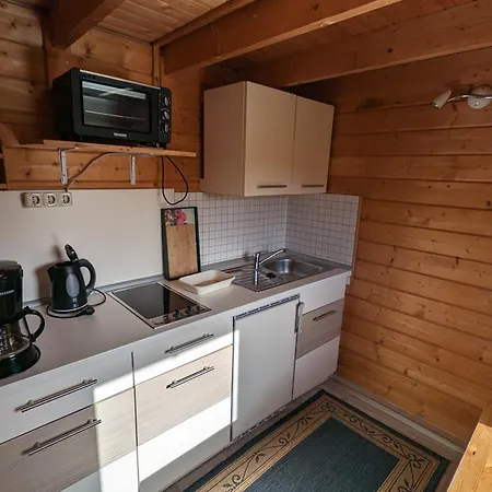 Σπίτι διακοπών 2 *